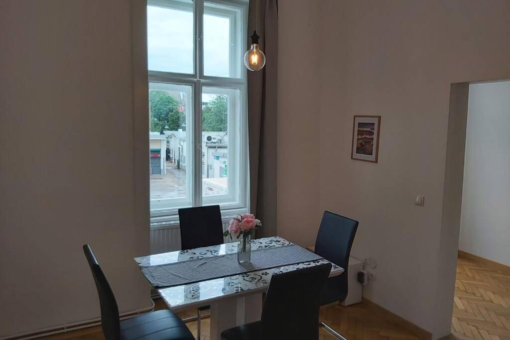 Lovely New 2 Bedroom Near Hannovamarkt Vienna Exterior photo